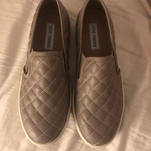 BRAND NEW-Steve Madden Eccentric Slip On Sneakers